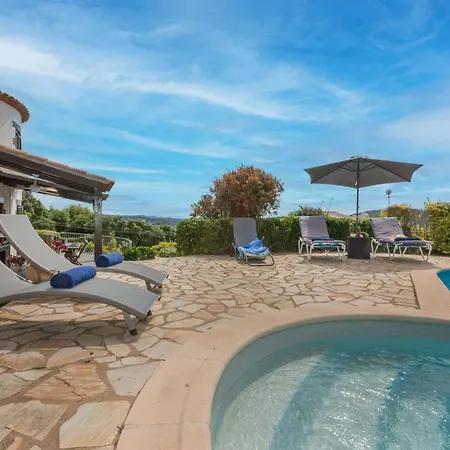 Сasa de vacaciones Nimes By Interhome *