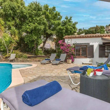 בית נופש Nimes By Interhome